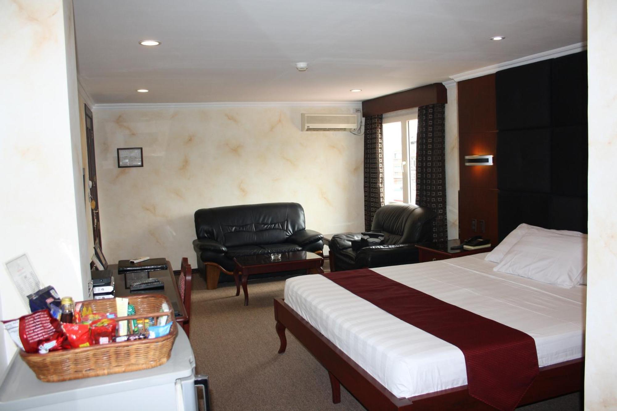 Hotel Royal Amsterdam Angeles Room photo