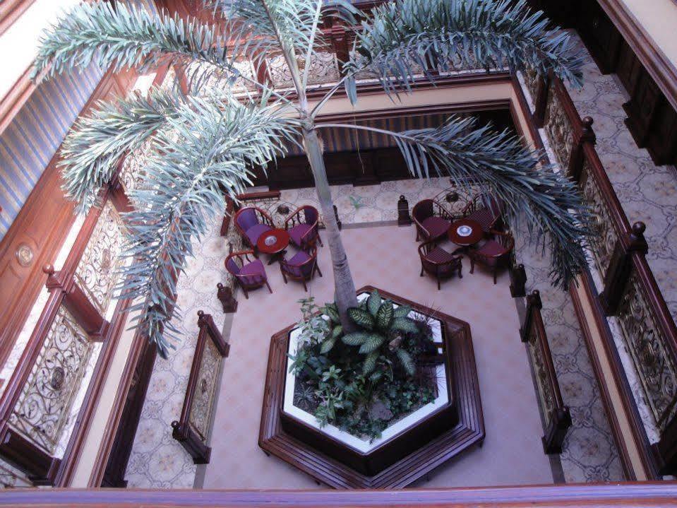 Hotel Royal Amsterdam Angeles Exterior photo