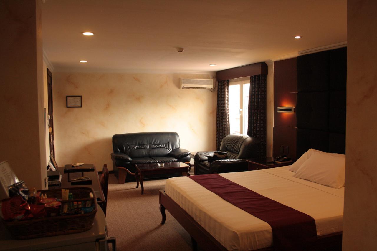 Hotel Royal Amsterdam Angeles Room photo
